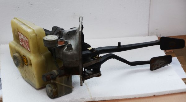 Jaguar XJS brake pedal assembly (complete)