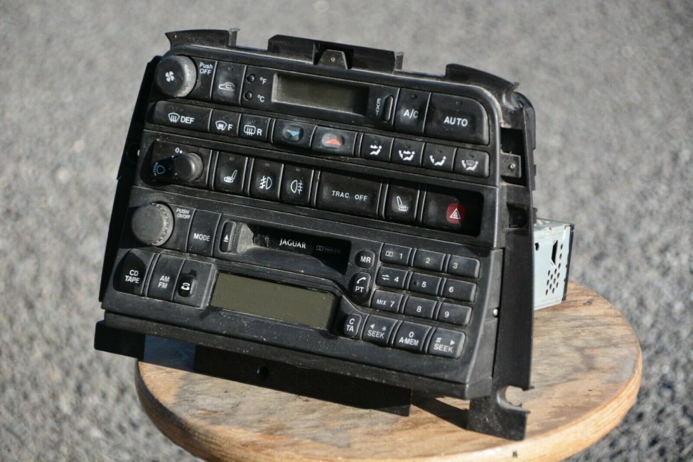Genuine Jaguar Radio – Timeless Auto Parts